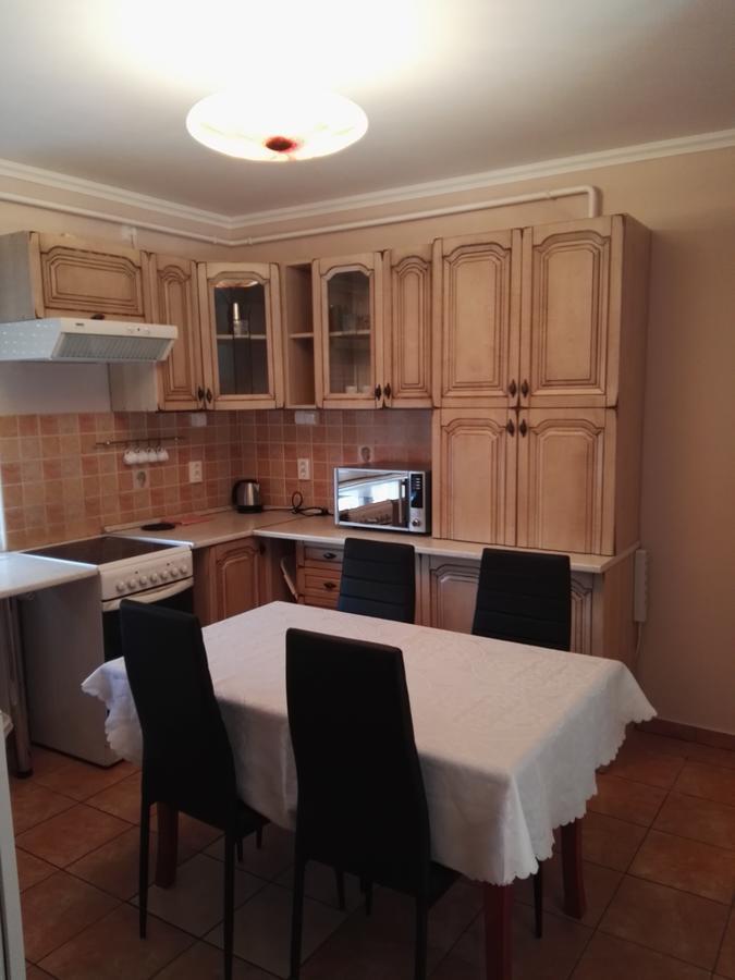 Kiskucko Apartman Hajdúszoboszló Esterno foto