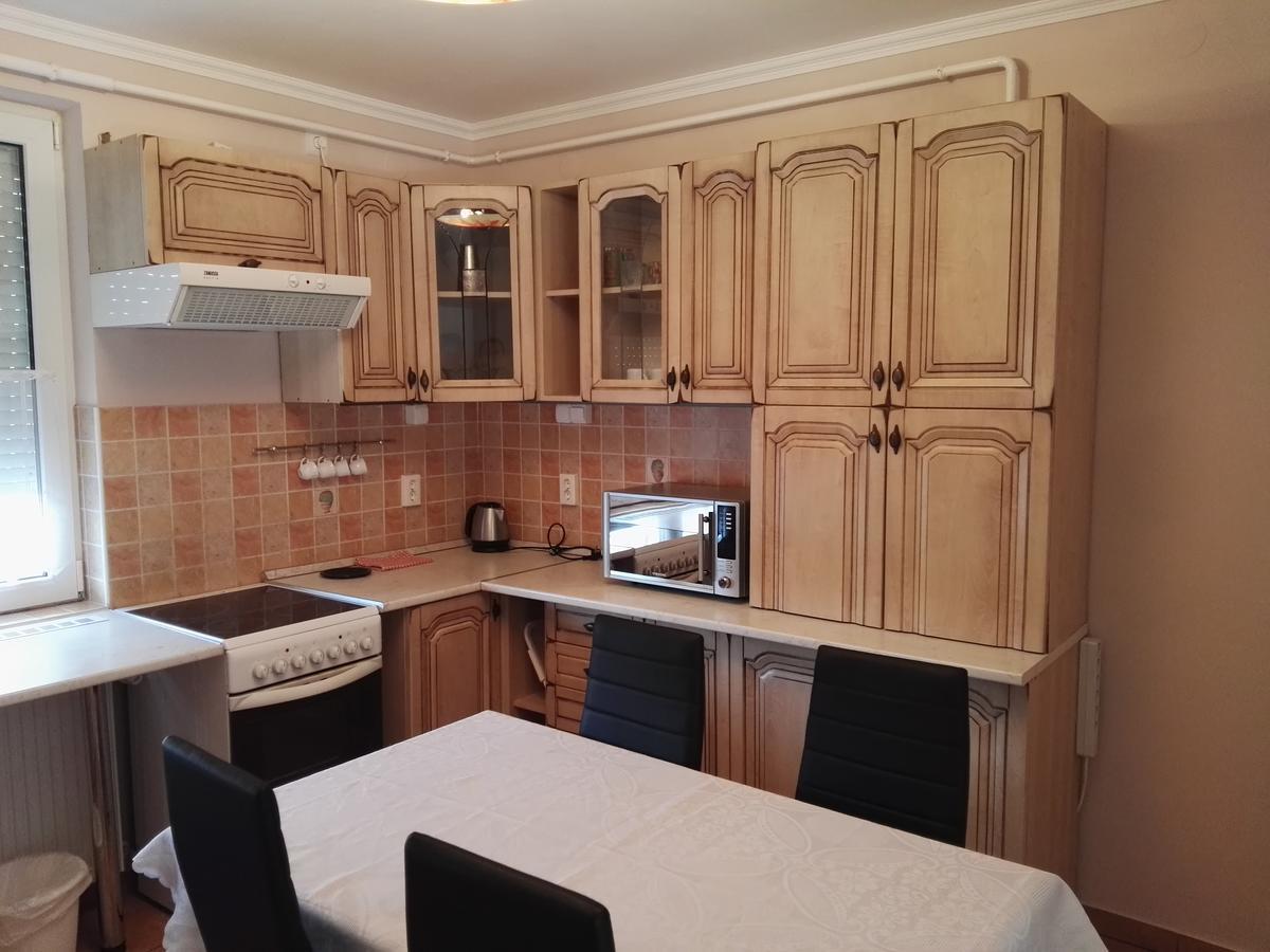 Kiskucko Apartman Hajdúszoboszló Esterno foto